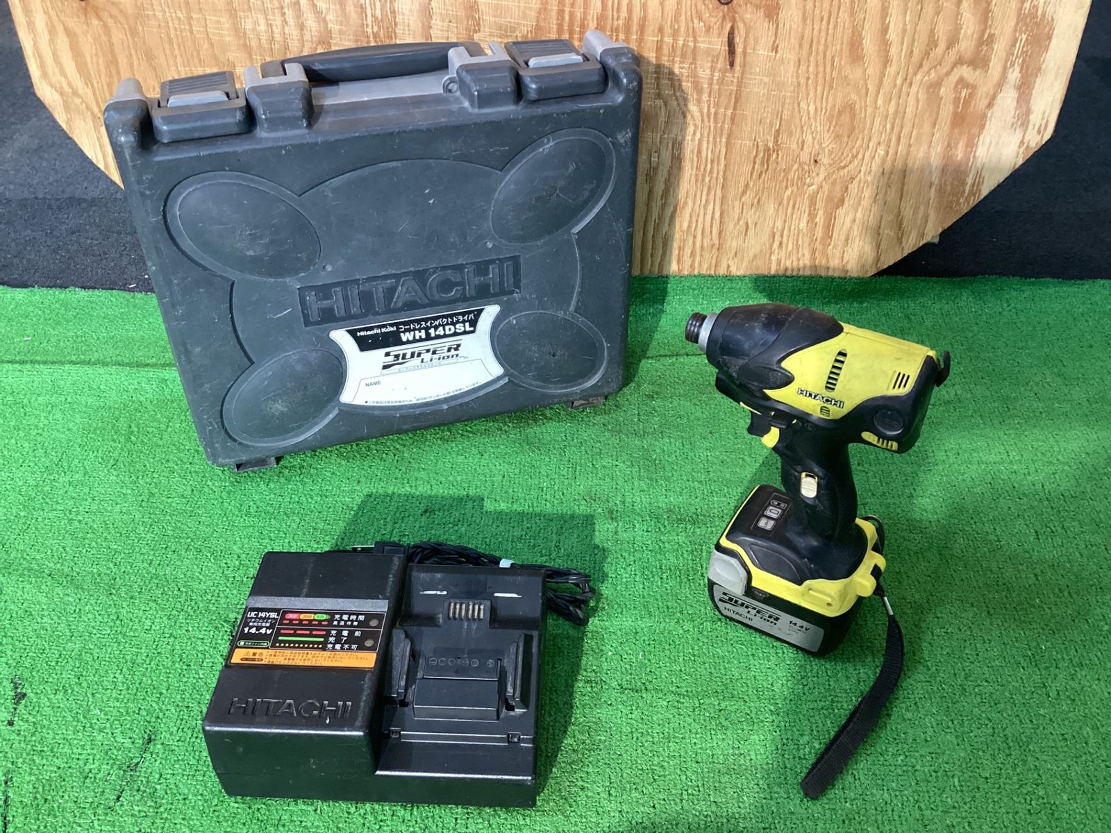 日立工機 WH14DSL 2LSCK Y 14.4V インパクトドライバセット 色 アクティブイエロ- A-65
