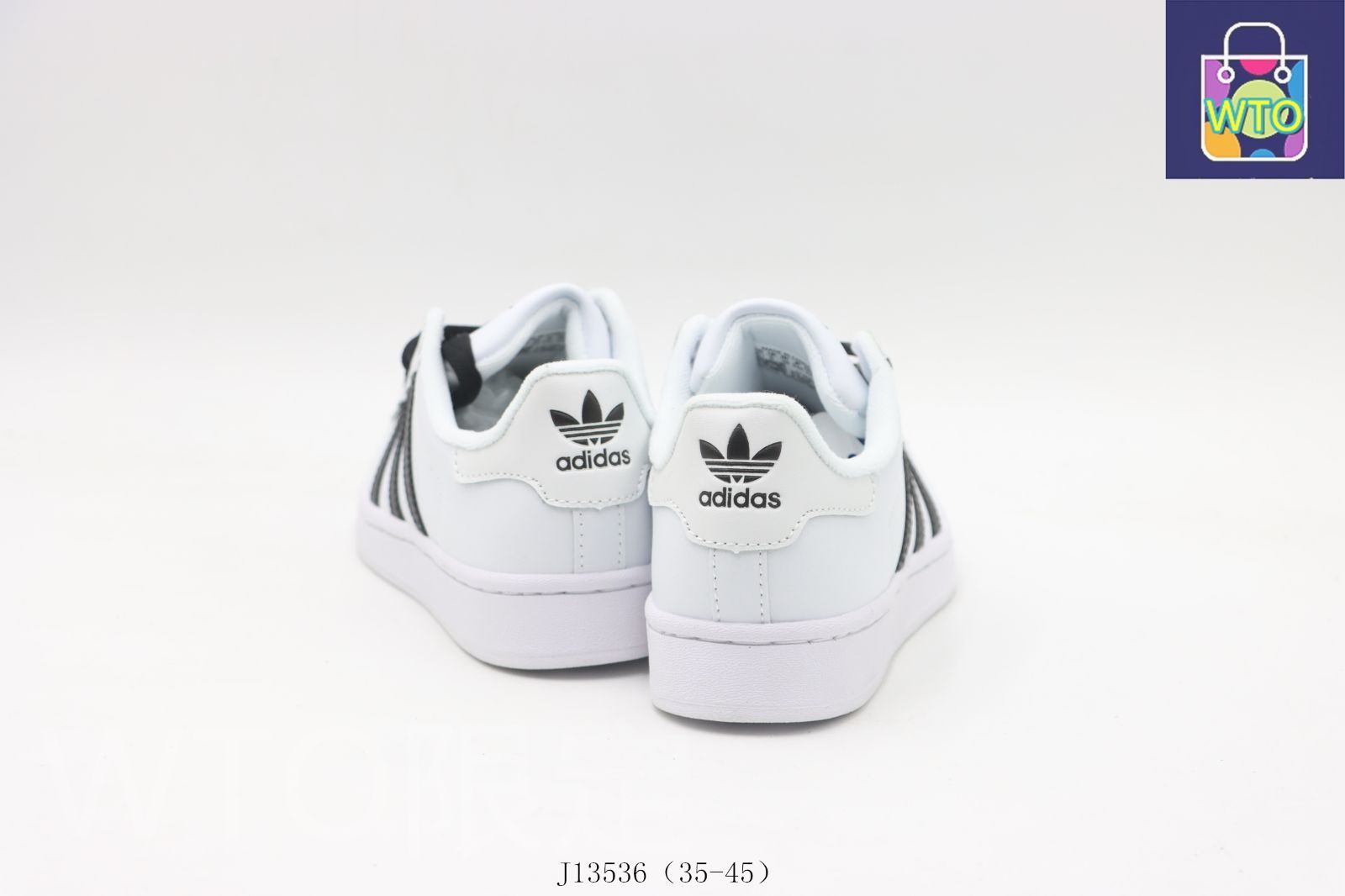 アディダス スケートシューズ