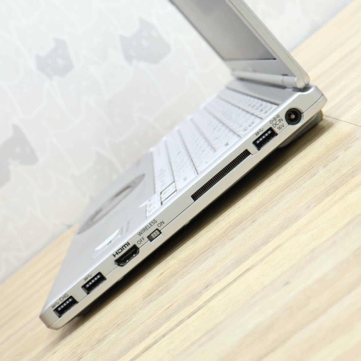 美品♪新品SSD256GB/メモリ8GB☆初心者OK！Windows11ノートパソコン☆E06