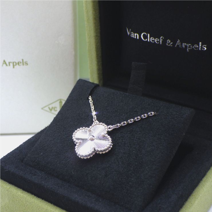 ☆美品☆ ヴァンクリーフ＆アーペル Van Cleef & Arpels 750WG