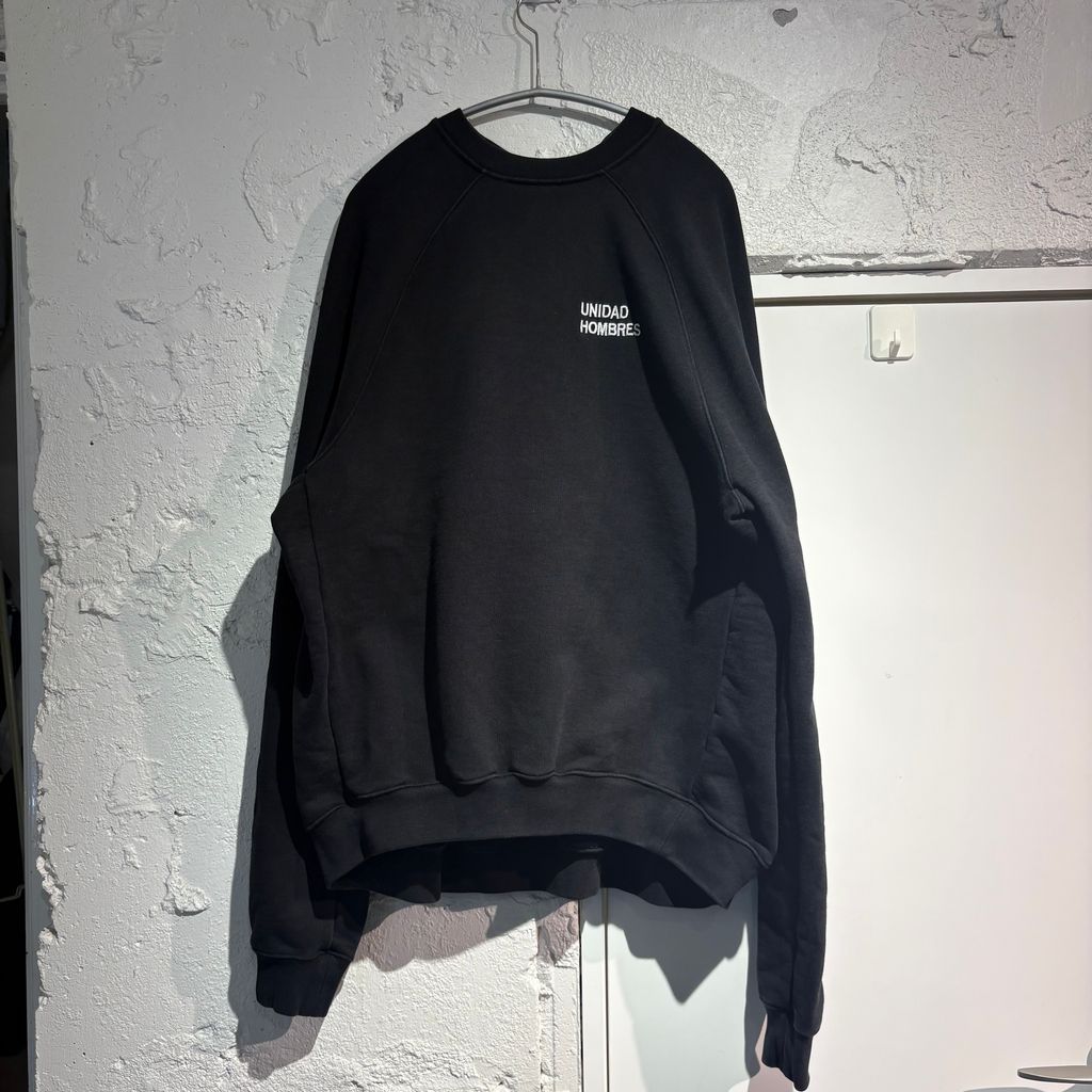 VETEMENTS UNIDAD HOMBRES スウェット 黒