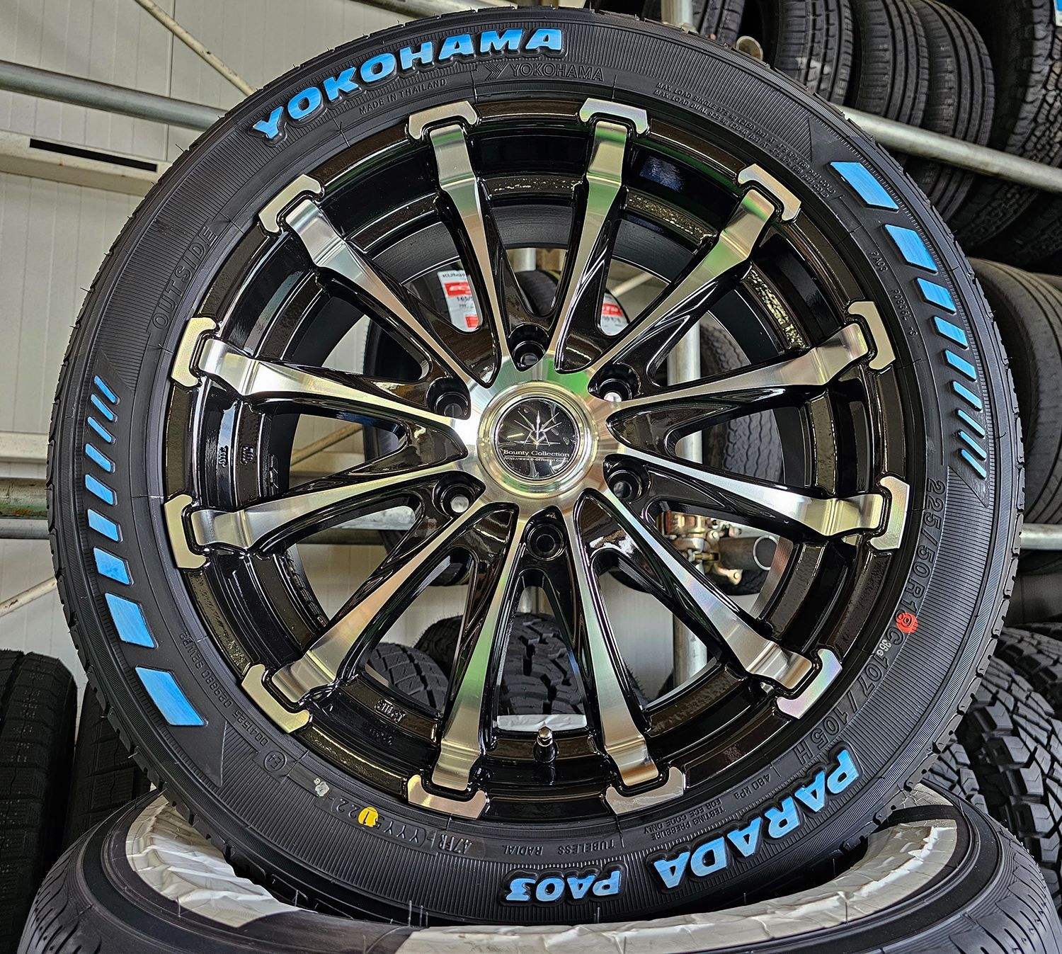 ハイエース200系 レジアスエース 18インチ BD12 タイヤホイール ヨコハマ パラダ ホワイトレター 225/50R18 4本セット 1台分 -  メルカリ