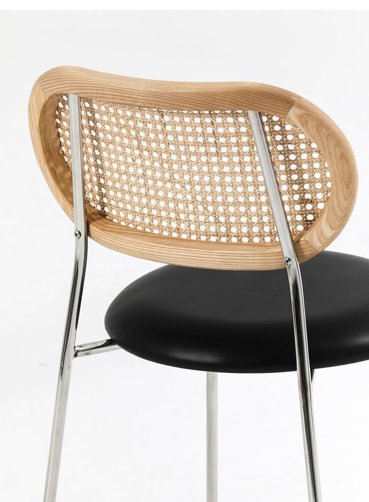 北欧風の籐編みのダイニングチェア シンプルなデスクチェア