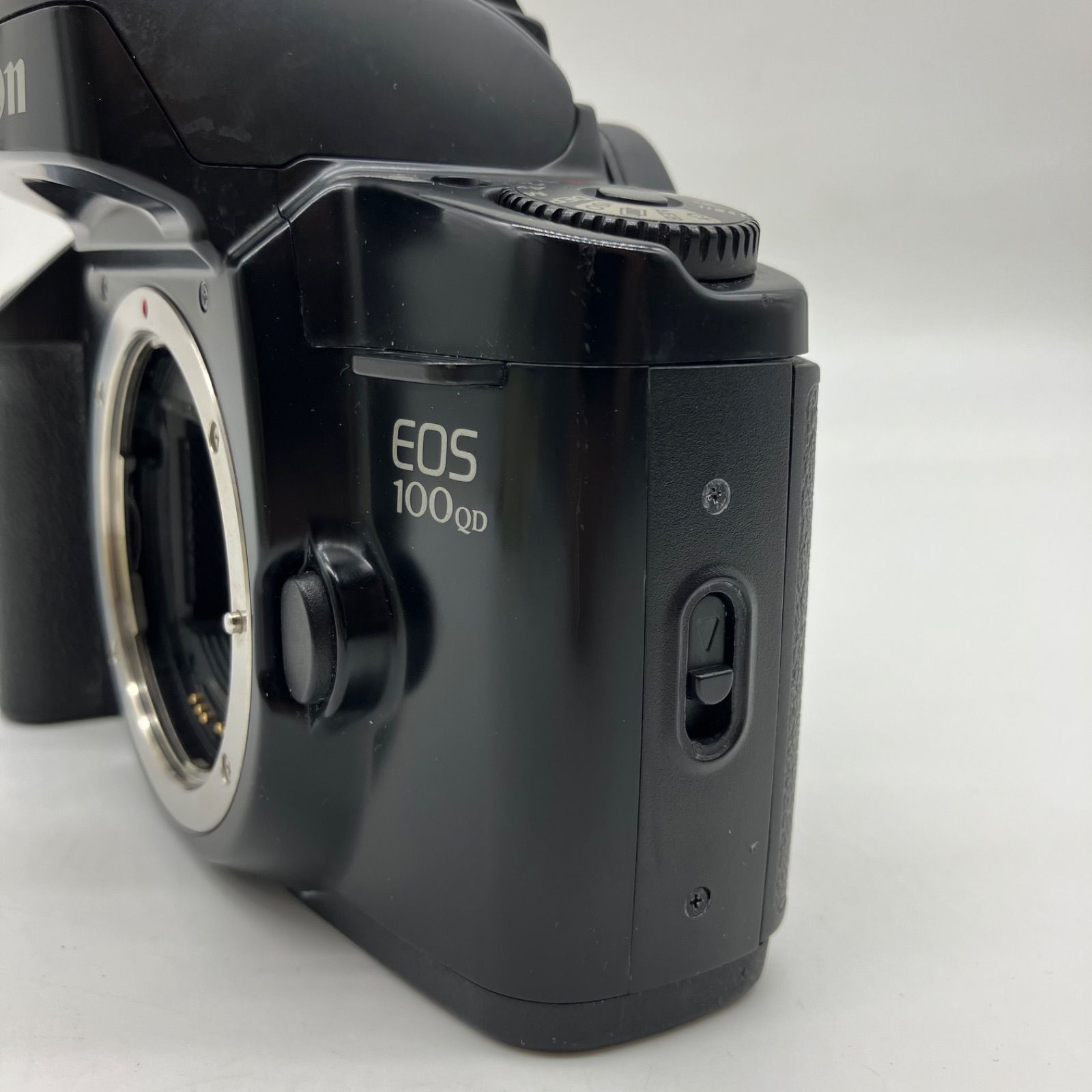 現状品　動作未確認　高画質　キヤノン Canon EOS 100 フィルムカメラ 動作未確認 良品 Canon EOS 10 QD □ キャノン フィルムカメラ