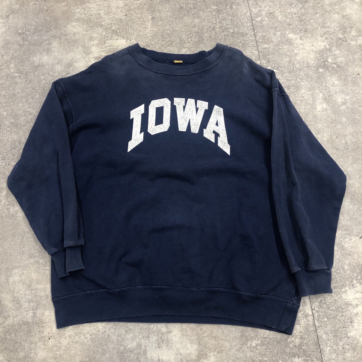 高評価通販ミューズ ドゥーズィエムクラス IOWA vintage スウェット ネイビー トップス