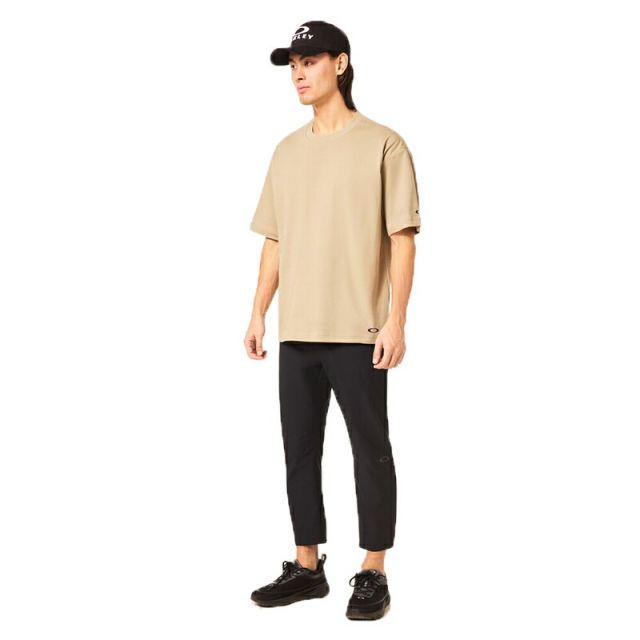 新品未使用品タグ付き PUMA ストライプジャージパンツ ピンク Oサイズ 新品未使用品タグ付き PUMA ストライプジャージパンツ ピンク O