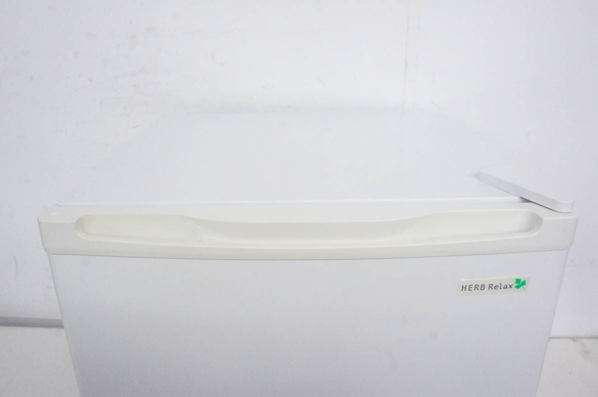 中古】ヤマダ電機YAMADA ノンフロン電気冷蔵庫 YRZ-C05B1 45L 右