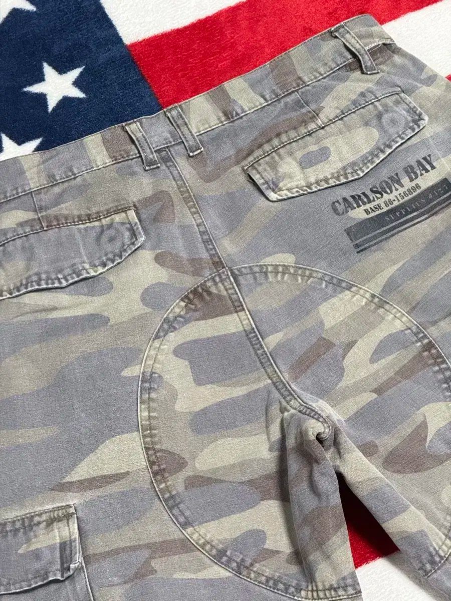 camo ワークパンツ