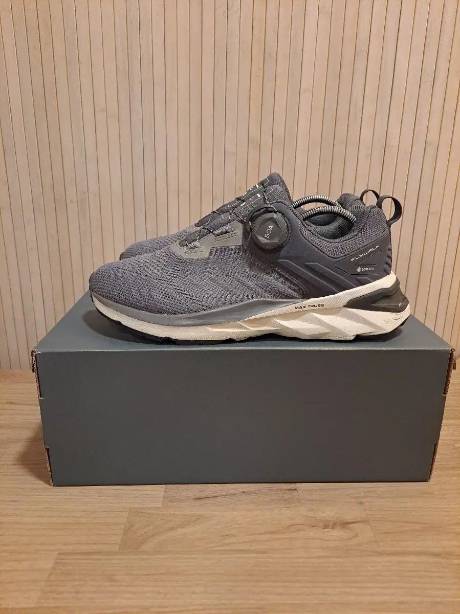 K2 フライウォーク ゴアテックス BOA スニーカー グレー 260