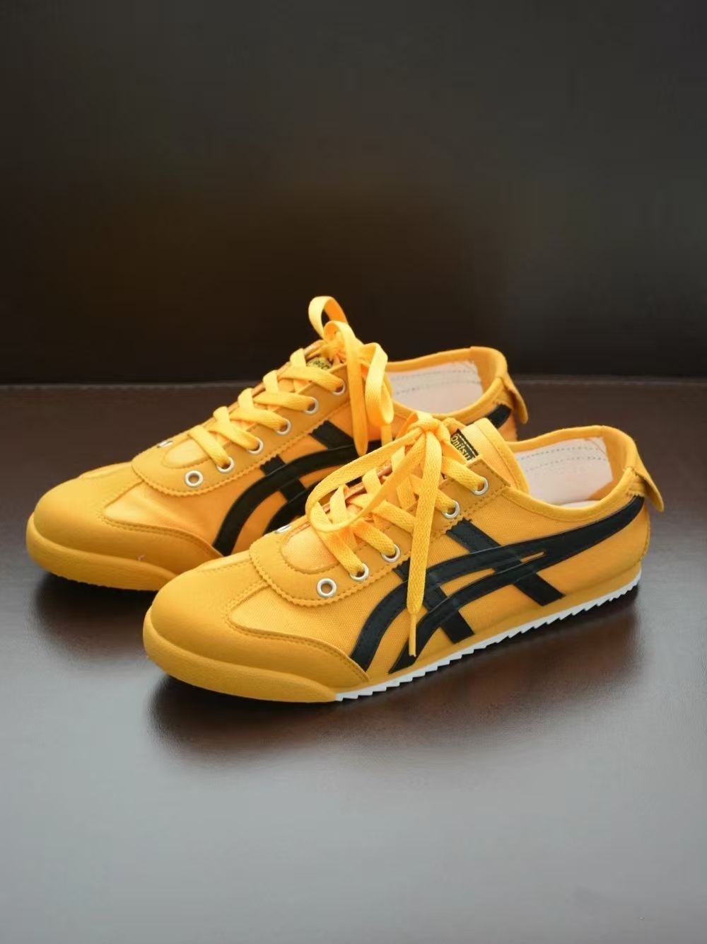 新品未使用 オニツカタイガー MEXICO 66 ローカット 新品未使用 Onitsuka Tiger オニツカタイガー MEXICO 66 SLIP-ON