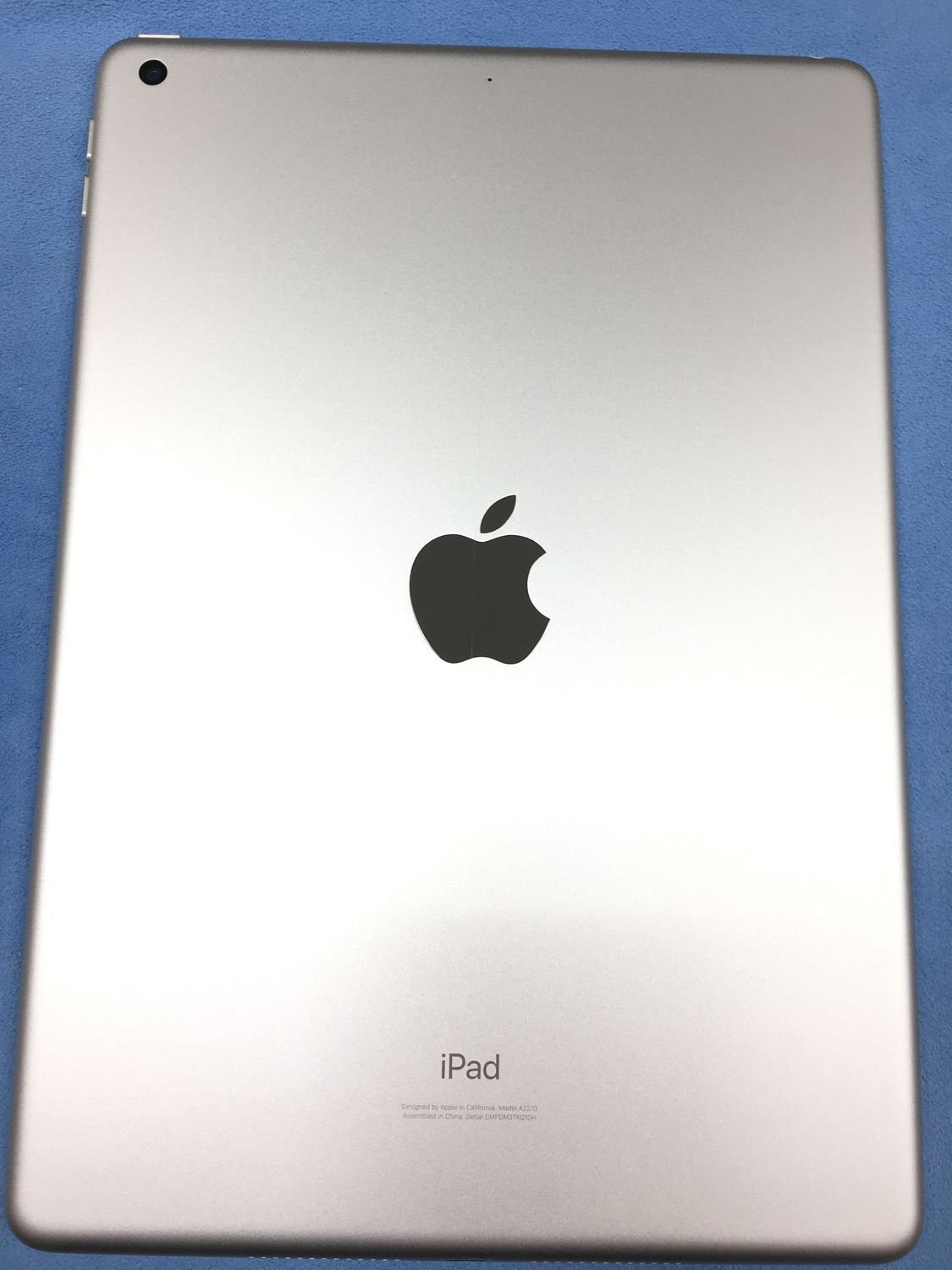 Apple iPad 第5世代 シルバー 本体 Amazon.co.jp: 【整備済み品】 Apple iPad (第5世代) Wi-Fi +