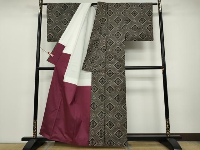 平和屋着物○本場大島紬 龍郷絣 菱花文 正絹 逸品 CAAZ2647ut - メルカリ