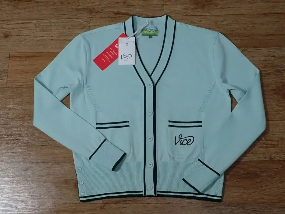 デッドストック 刺繍 レザー ウール 切替 ジャケット 中綿 黒 ラグラン デッドストック 刺繍 レザー ウール 切替 ジャケット 中綿 黒 ラグラン