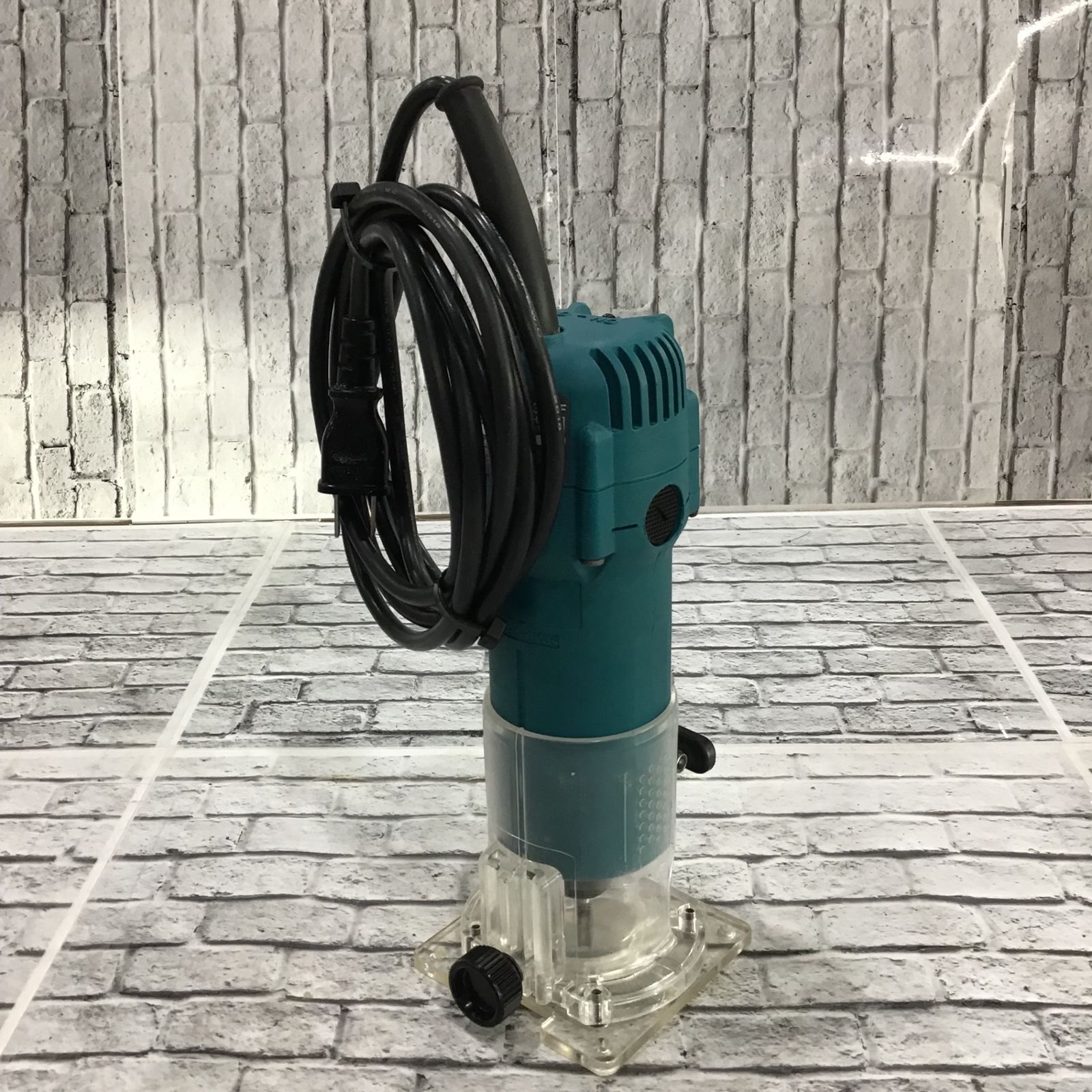 Makita マキタ トリマ 3707F マキタ(makita) トリマ 3707F【川口店】