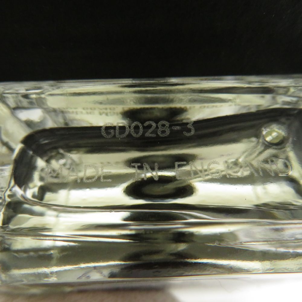 Molecules エセントリック