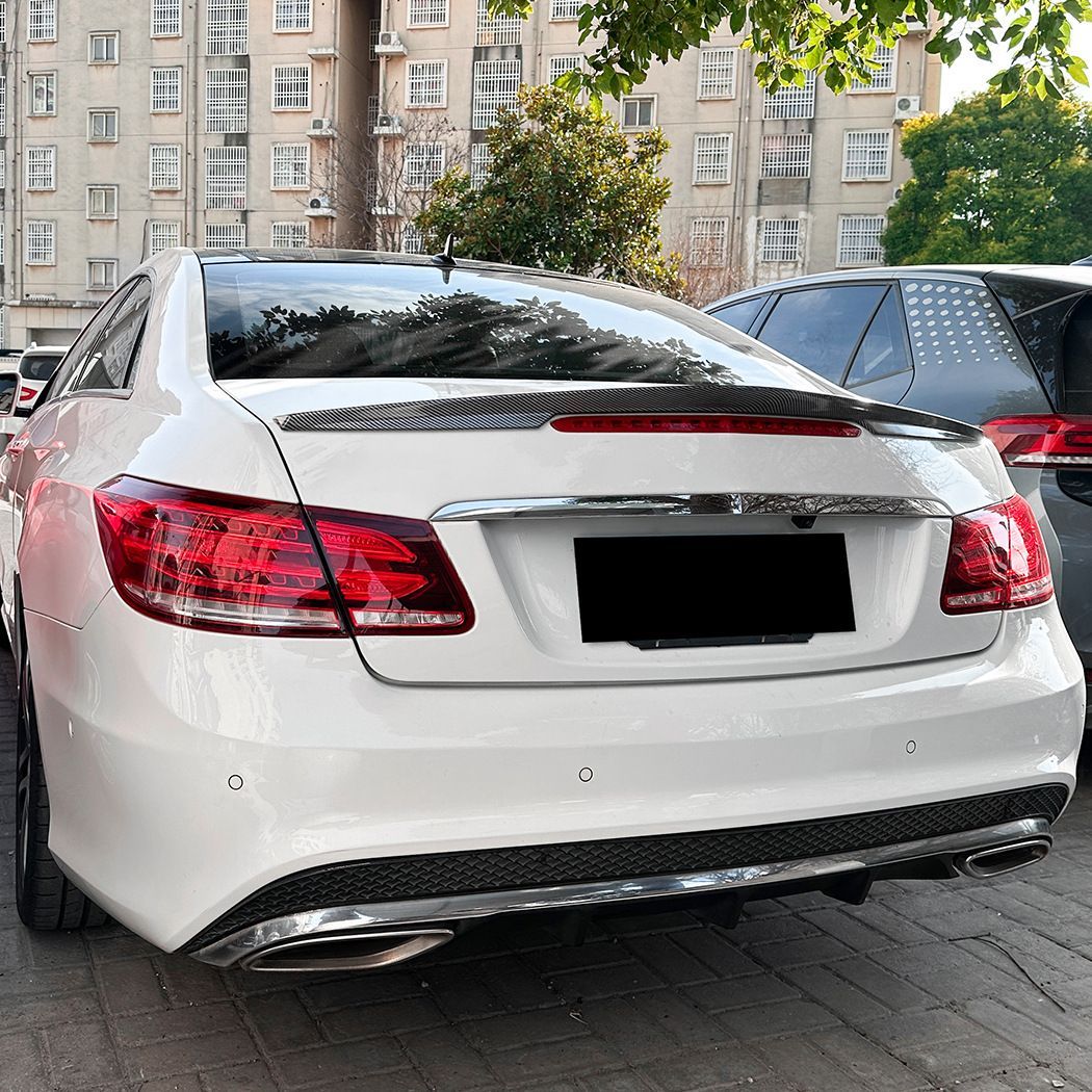 メルセデス ベンツ Eクーペ C207 2009-2016 AMG リアスポイラー メンズ向け スポーティ 外装カスタム ABS製
