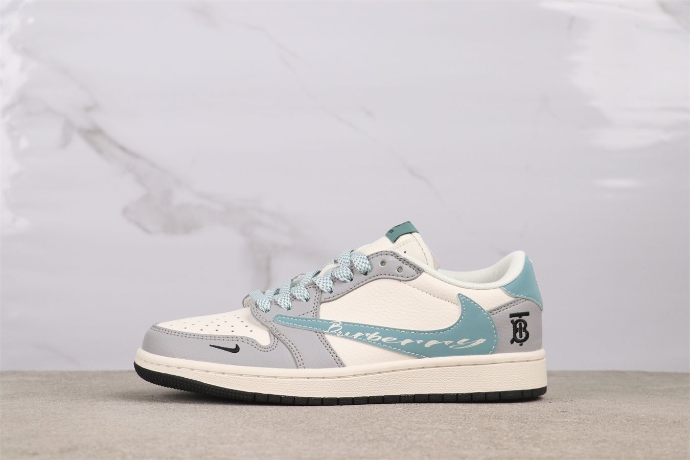 今日特価】Air Jordan / エア ジョーダン ホワイト グレー AJ1