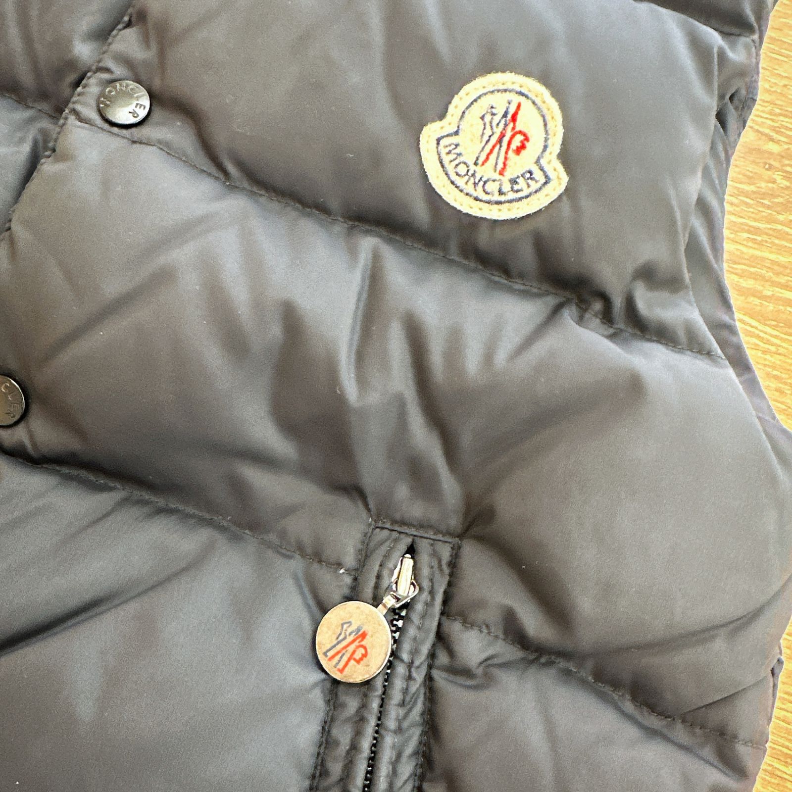 ⭐︎モンクレール⭐︎ベスト⭐︎104センチ MONCLER (モンクレール) 撥水ナイロン フルジップ ベスト Pakito