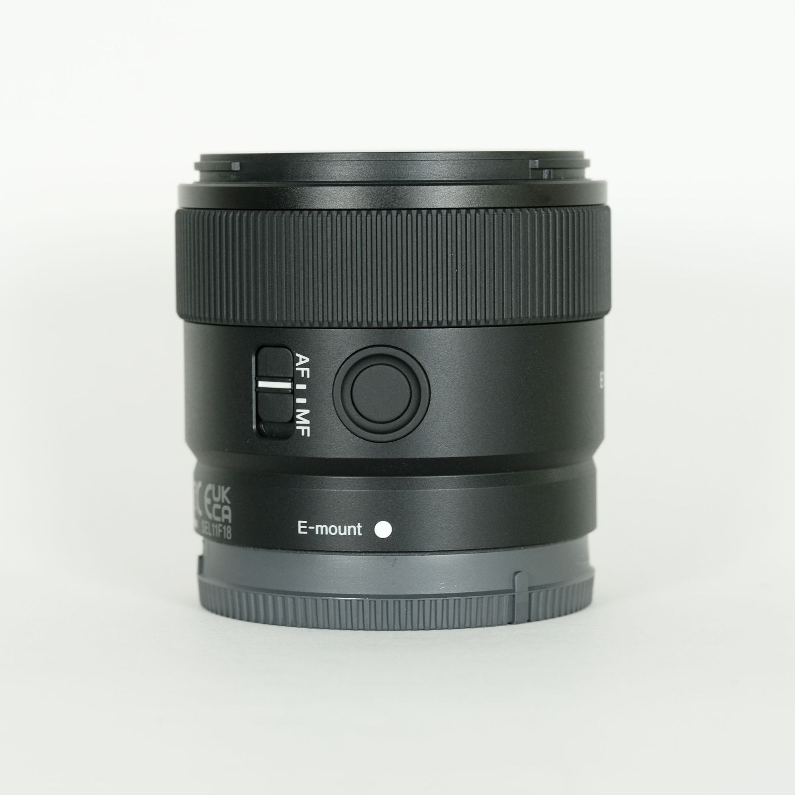 F1.8 SEL11F18