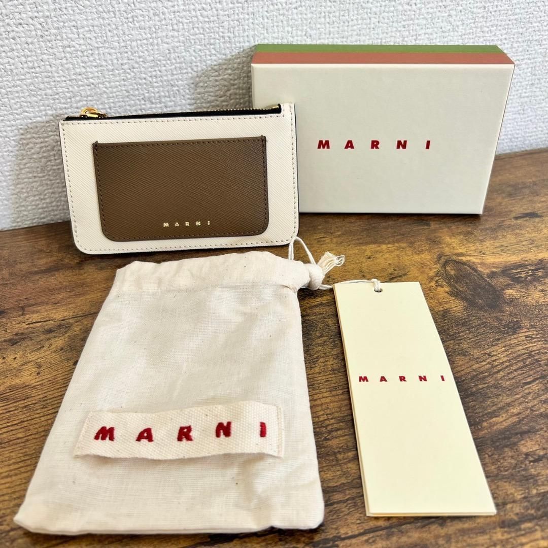 新品未使用 MARNI マルニ フラグメント ケース カードケース - メルカリ