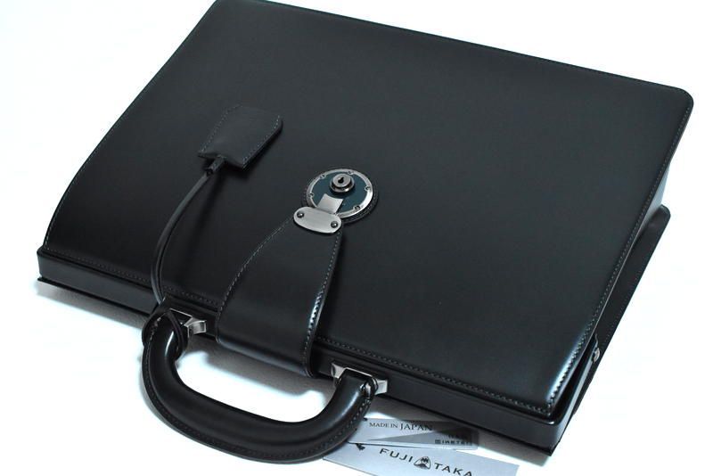 定価10万5600円】新品 FUJITAKA フジタカ ''フーガ'' 鍵付き 本