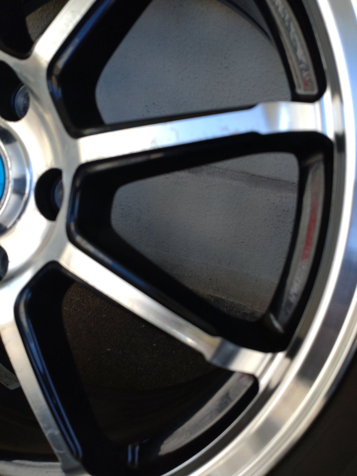 60R17 スタッドレスタイヤホイール4本セット