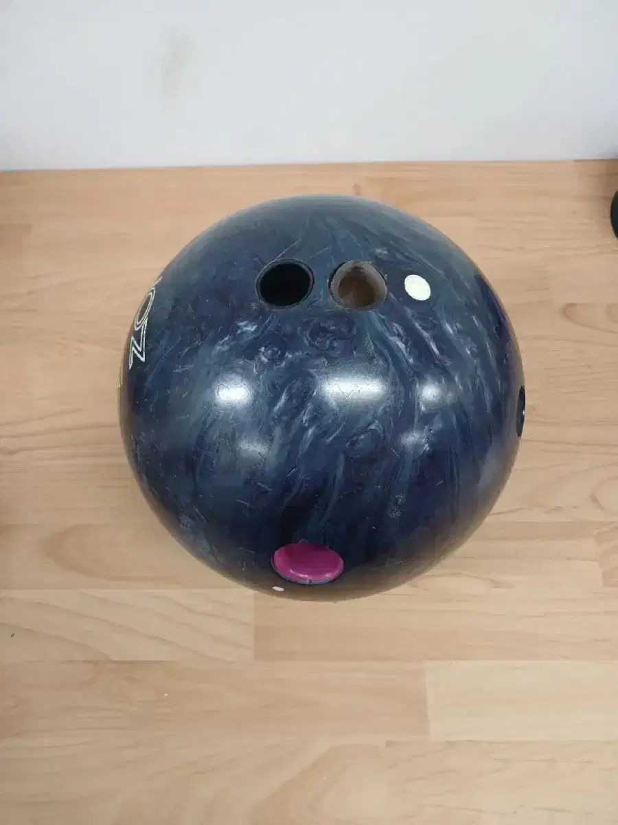 CODE MASTER ボウリングボール 15 lbs 2 oz中古品 CODE CODE MASTER ボウリングボール 15 lbs 2 oz中古品