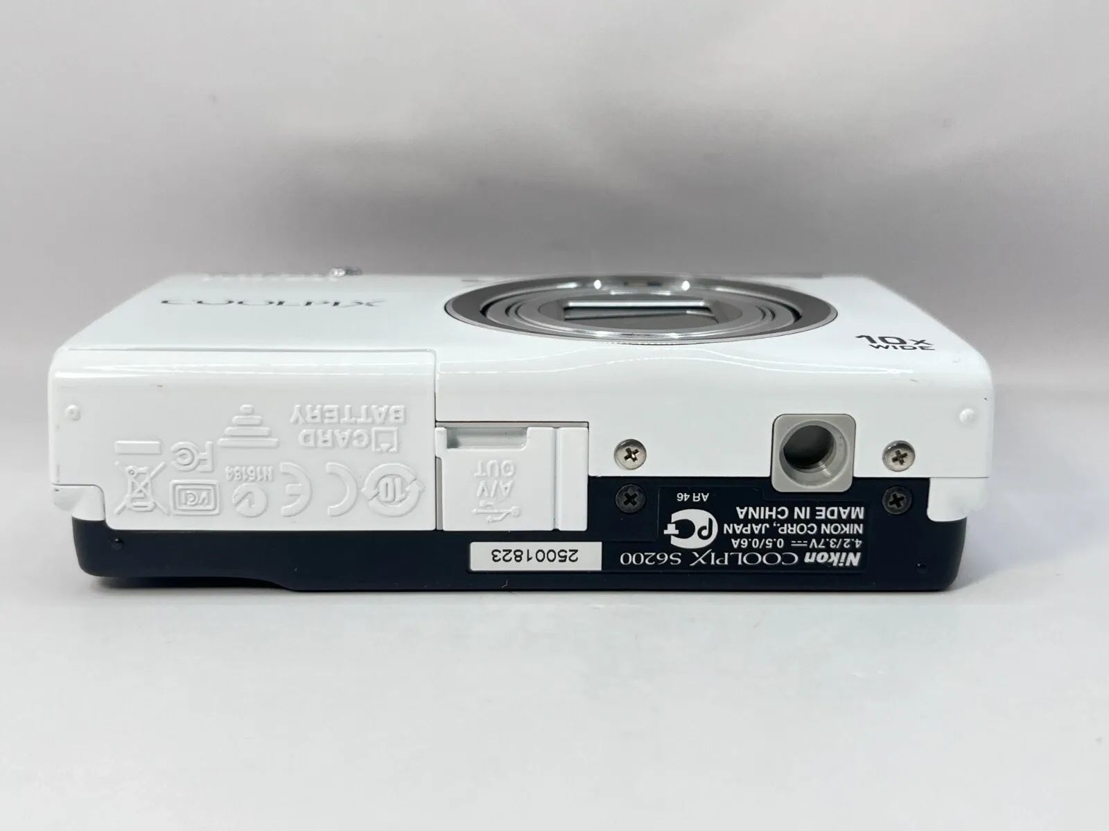 美品 Nikon COOLPIX S6200 コンパクトデジタルカメラ ホワイト 光学10