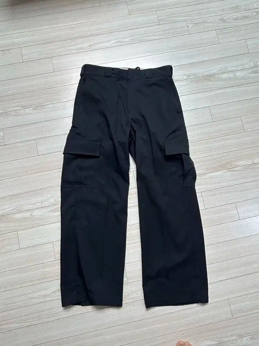 ディッキーズ ビームス dickies X beams コラボ カーゴ ワークパンツ L