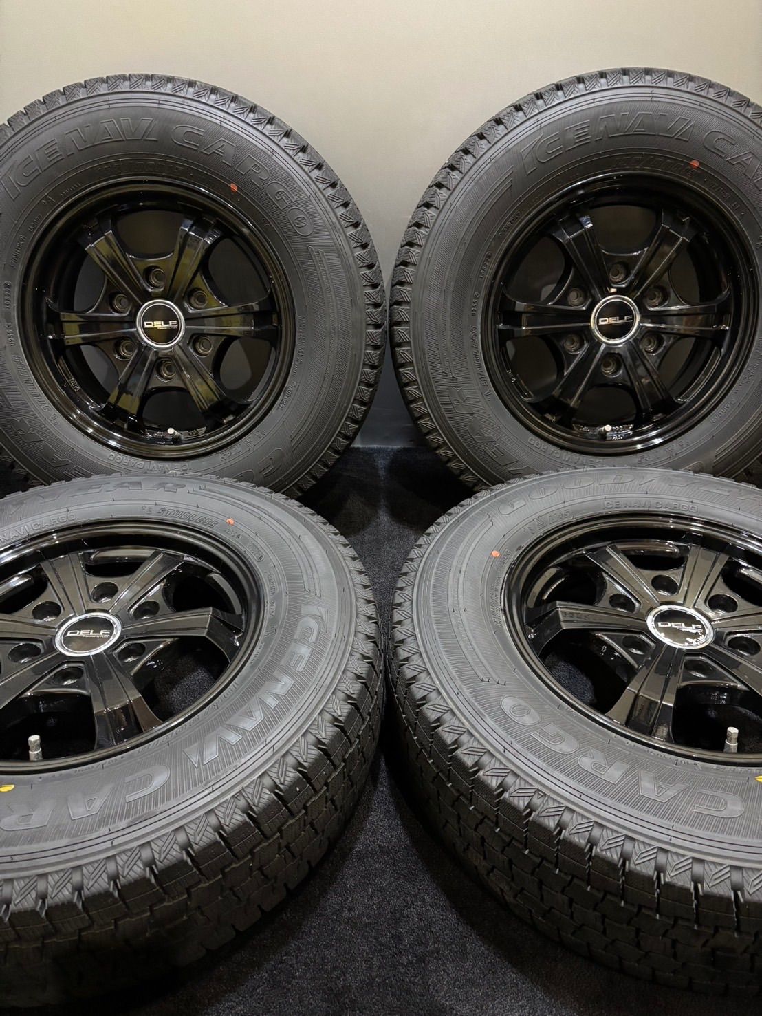 195|80R15 107|105L LT GOODYEAR|ICE NAVI CARGO 22年製 DELF 15インチ 6J 33 139.7 6H スタッドレス 4本 ハイエース 南2-J194