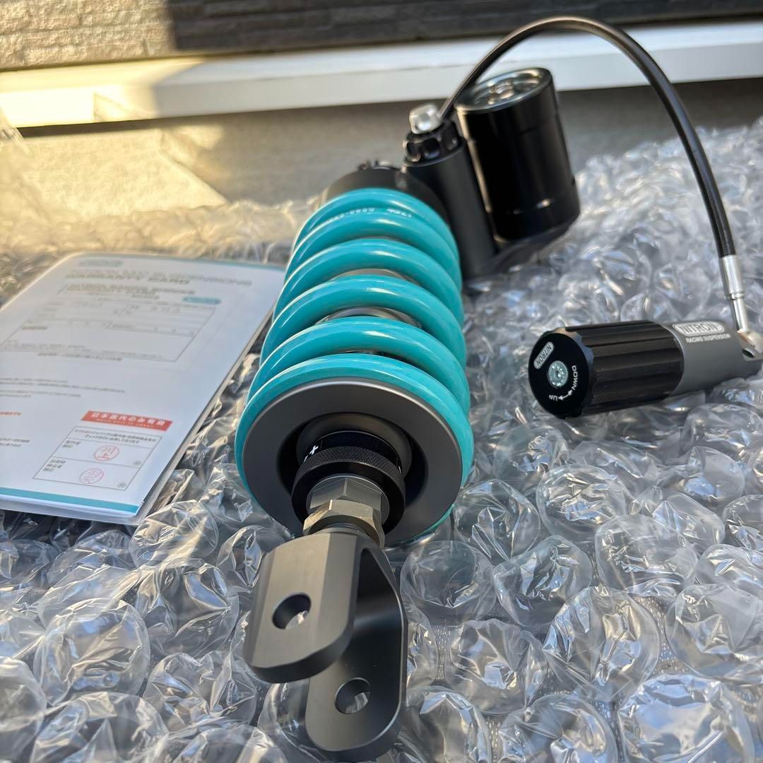 リアショックアブソーバー 完全