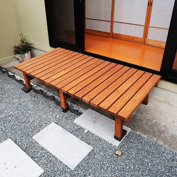 天然木製デッキ 階段