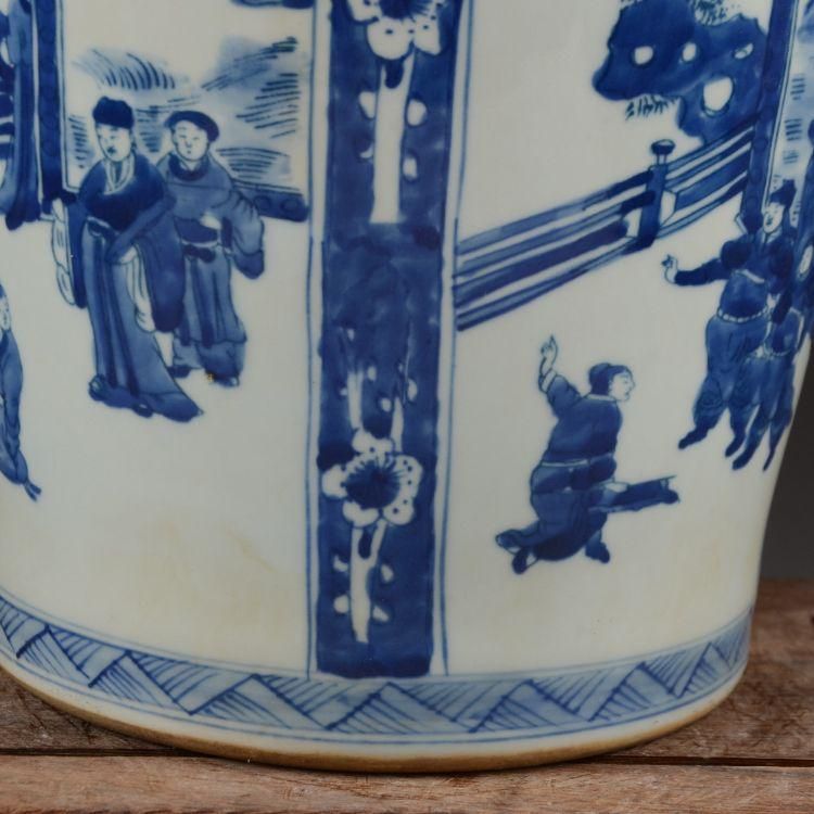大清康熙青花窓人物紋花瓶  景徳鎮 陶磁器 装飾品 現代工芸品 美術品 置物 大清康熙青花窓人物紋花瓶 景徳鎮 陶磁器 装飾品 現代工芸品