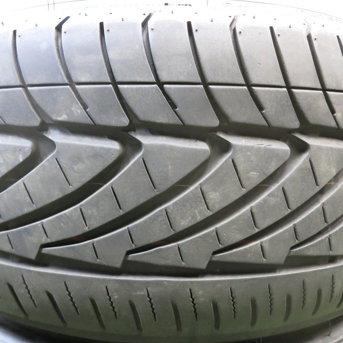 地球 バリ溝 22年 9分 kranze Acuerdo 225 30R20 235 30R20 ニットー NEO テク GEN クレンツェ アクエルド 20インチ PCD114.3 5H 5091111HAノ あんしん鑑定