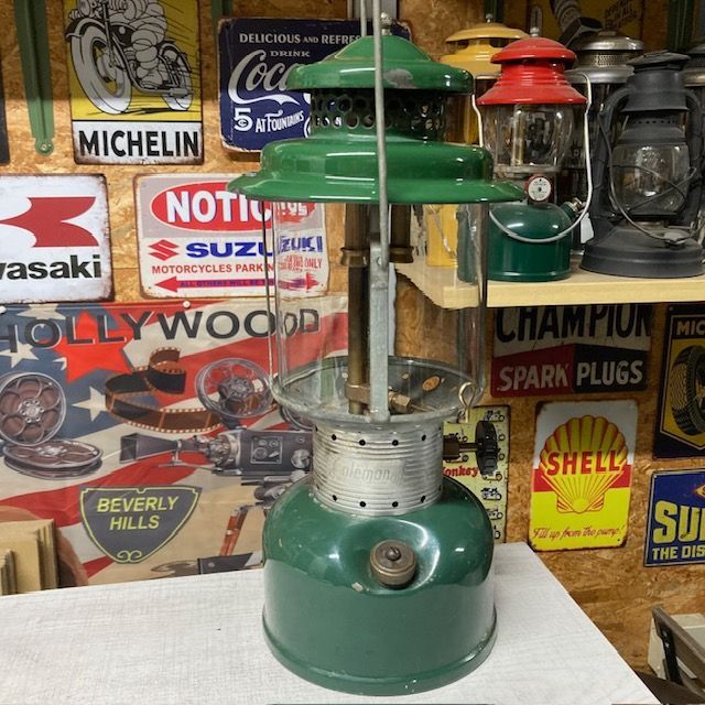 コールマン Coleman ランタン 1963年9月 220E 希少なRibbed Base