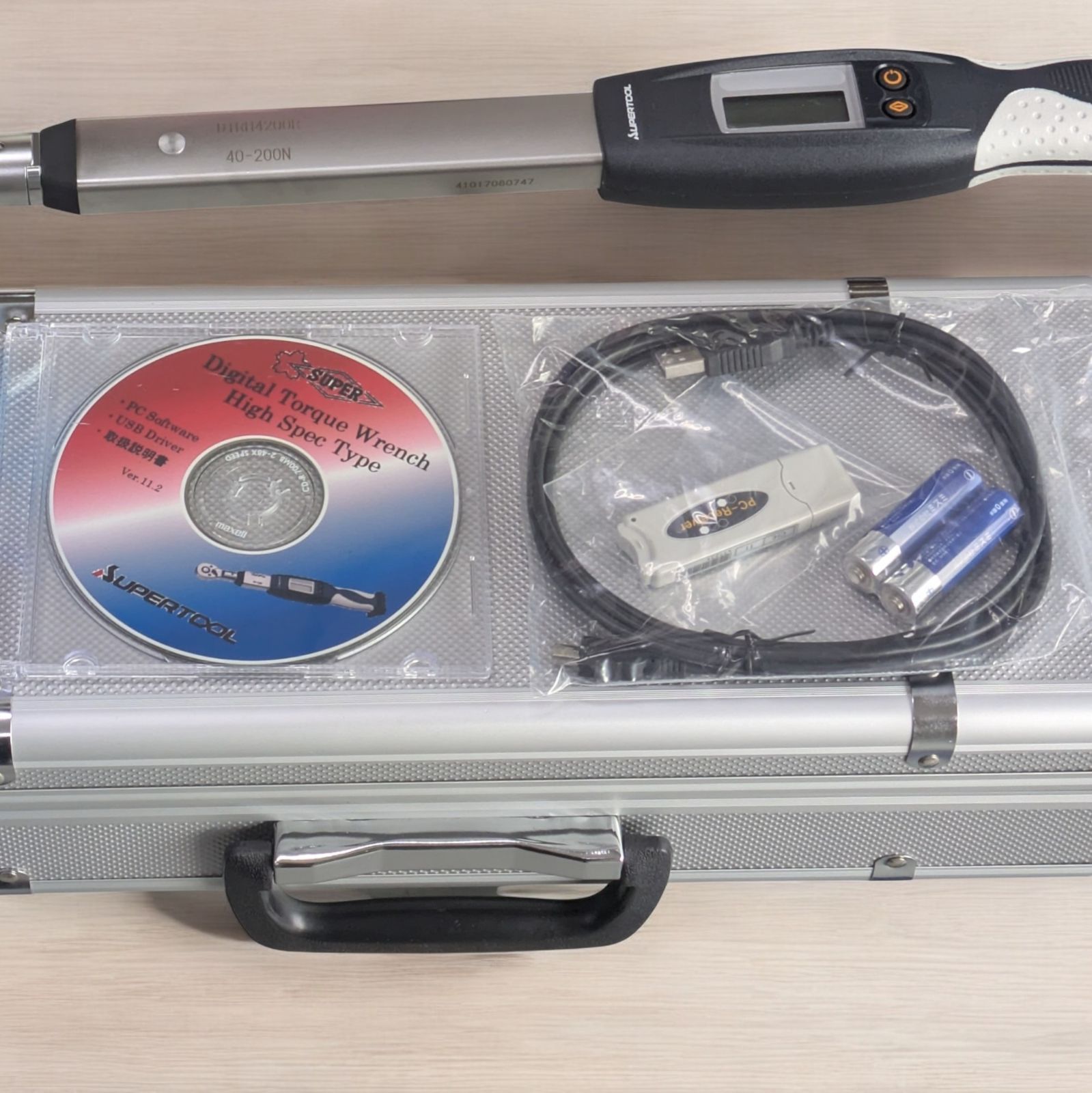 未使用品】スーパーツール デジタルトルクレンチ DTRH4200R ハイ 