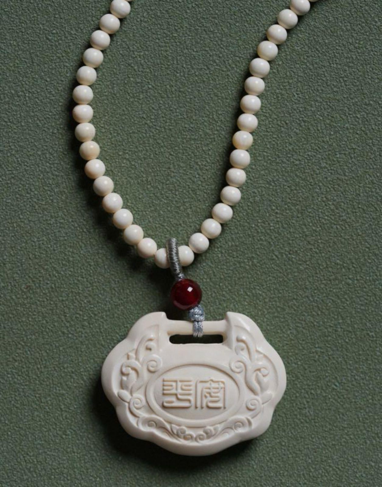 天然マンモス牙美しい手作り彫刻 長命鎖 ネックレス 【公式通販】