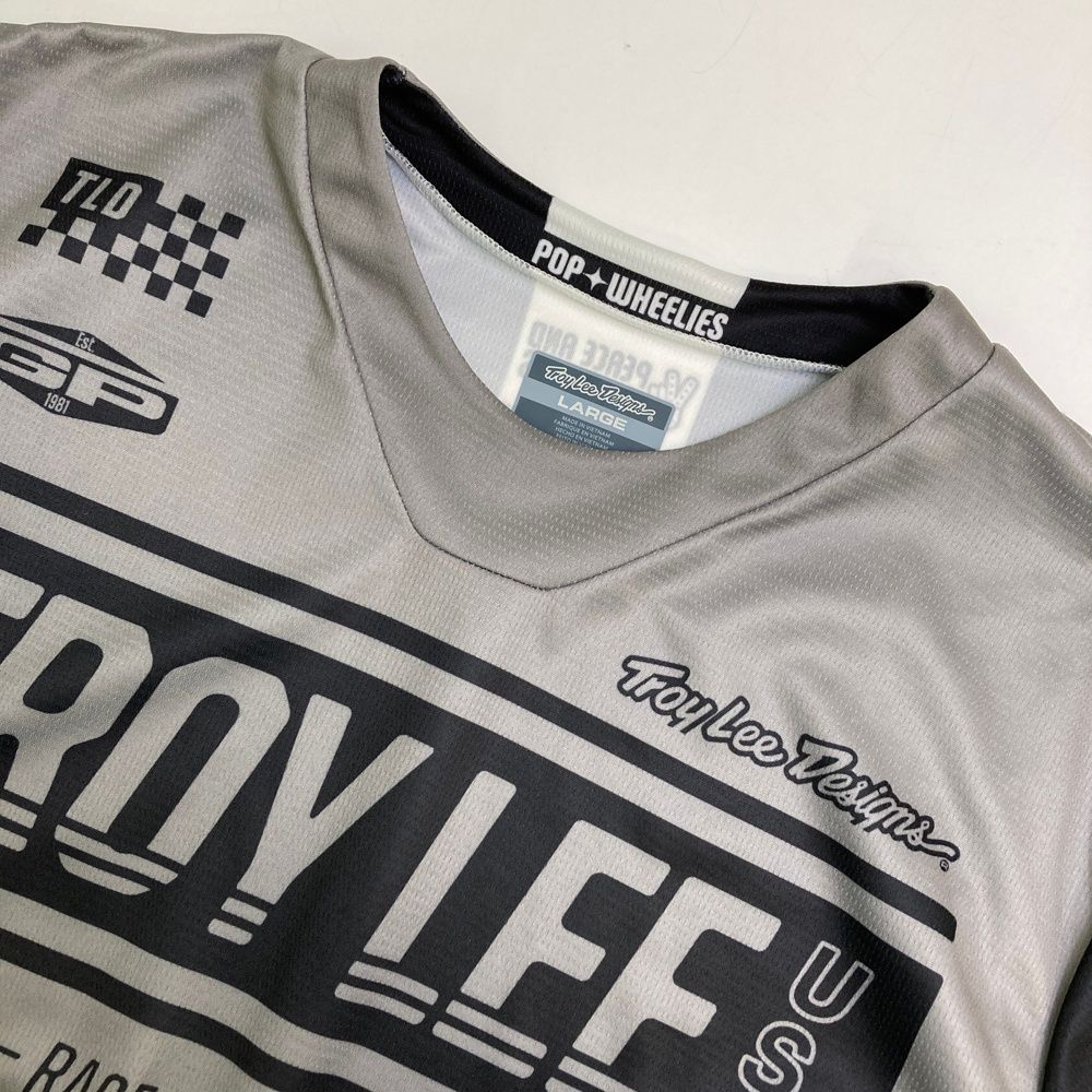 デザインズ シャツ