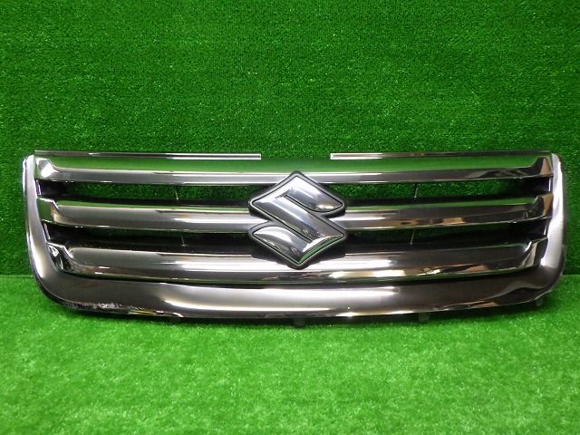 新作入荷，限定SALE エスクード フロントグリル スズキ純正部品 パーツ