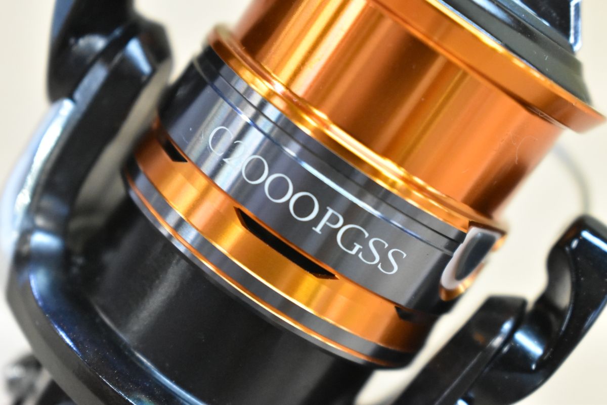 フィッシング シマノ 13 ソアレ BB C2000PGSS リールスタンド付き