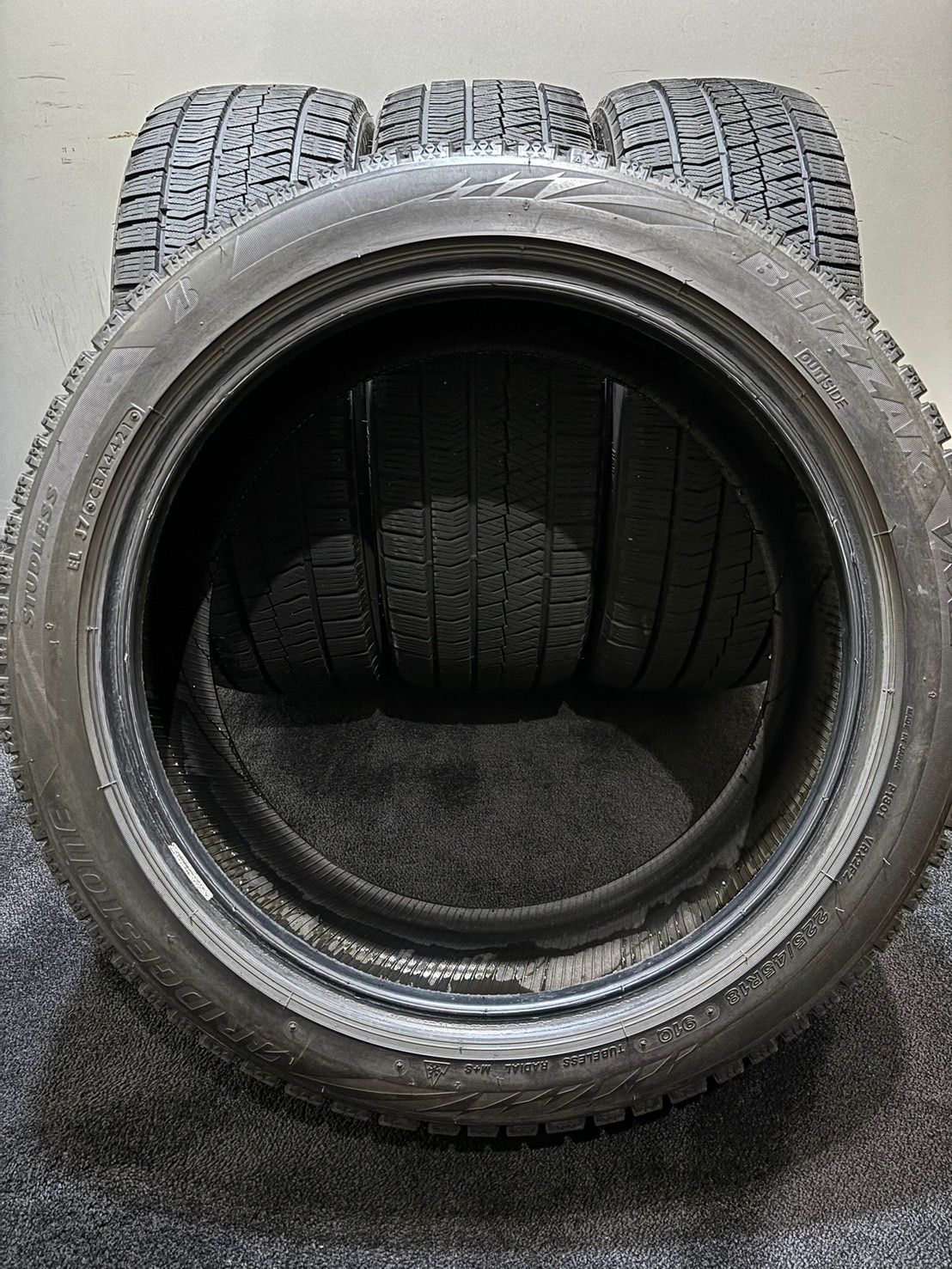 21年製 スタッドレス