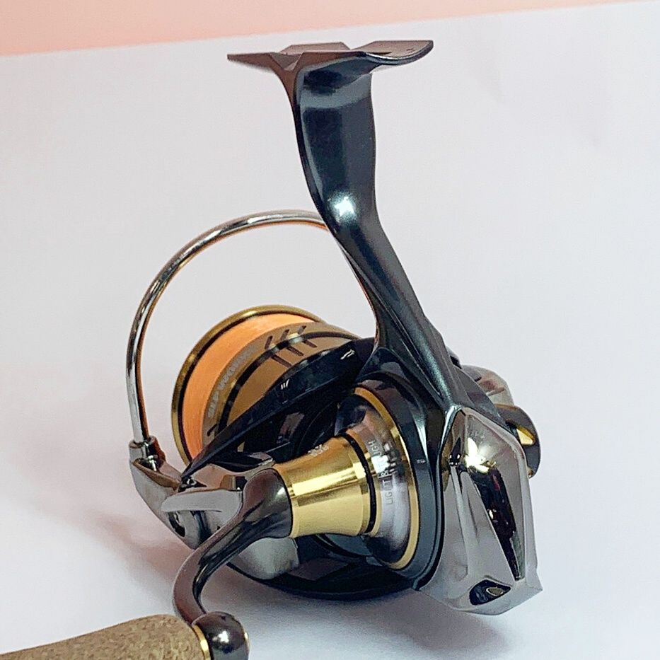 ★★DAIWA ダイワ 20ルビアス FCLT2000S 純正スプール・ハンドル付 276375 キズあり