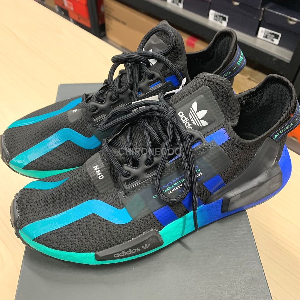 26cm ADIDAS NMD R1 V2 FY5913 メルカリ