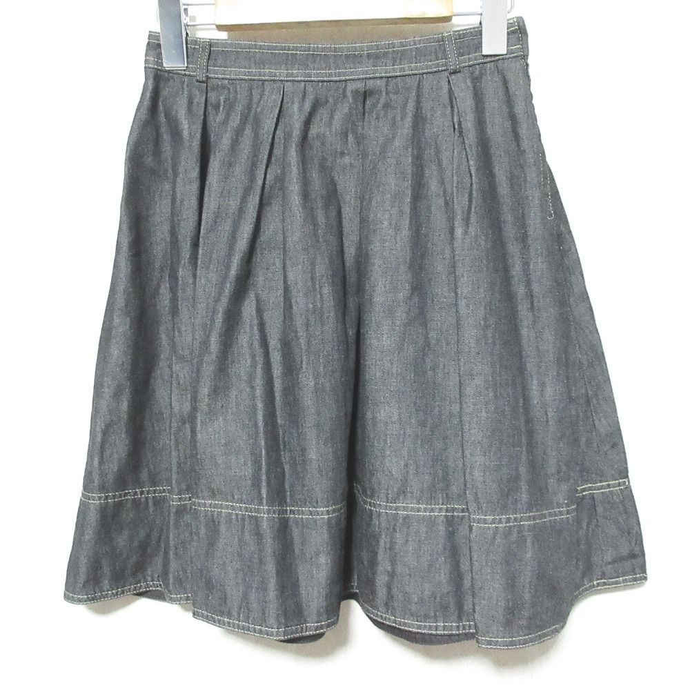 【極美品】バーバリー ブルーレーベル　デニムスカート　綿100% サイズ36 未使用Burberry BLUE label デニムスカート 36安く 買う