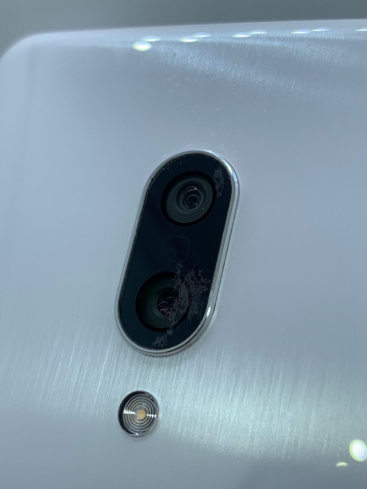 訳あり品】docomo AQUOS zero2 256GB SH-01M ホワイト - メルカリ 訳あり品】docomo AQUOS zero2 256GB SH-01M ホワイト - メルカリ