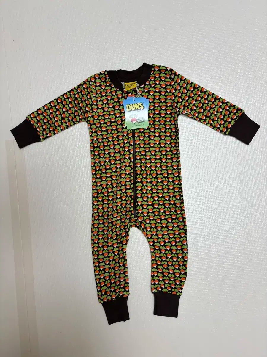 ダンズ チョコミニ迷品 ジップアップ 74