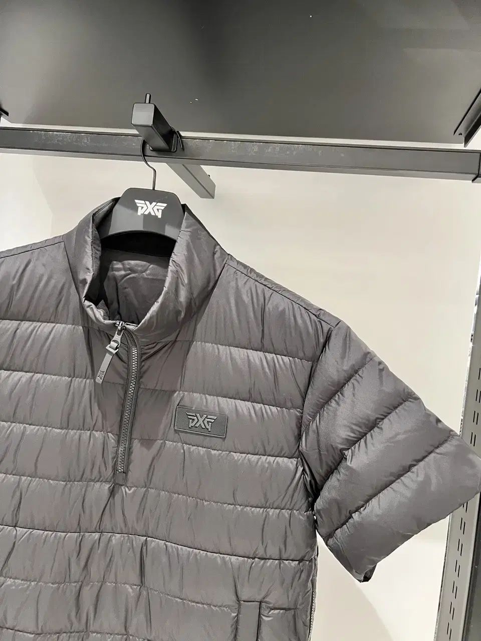 価格比較でお得にお買物。 メンズゴルフウェア PXG ハーフジップ 軽量ダウン C メンズトップス020