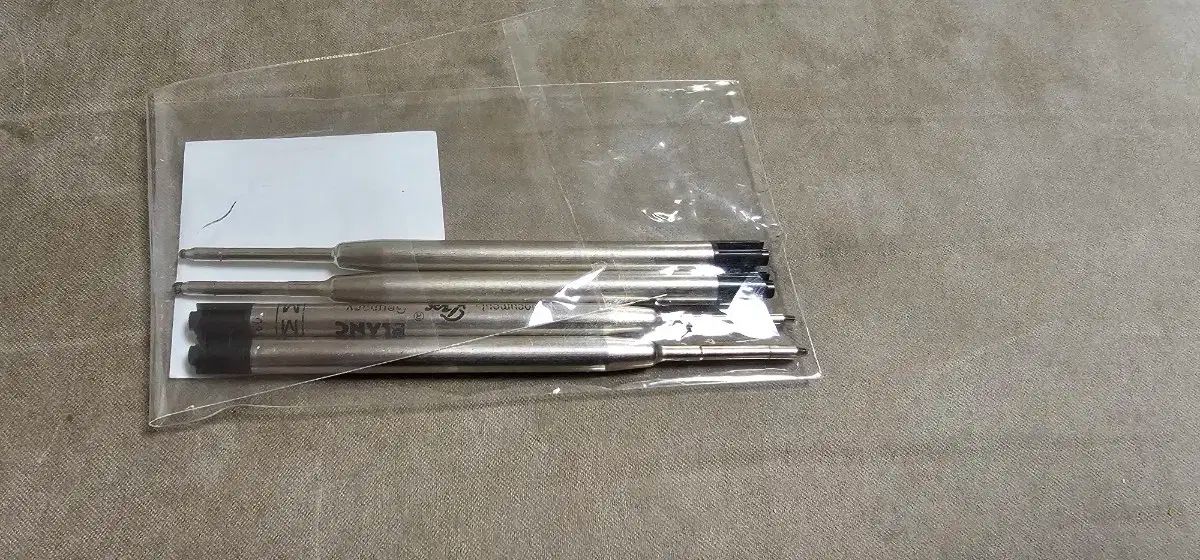 【正規品】激安＆送無も。 MONT BLANC モンブラン スターウォーカー プラチナ レジン ボールペン