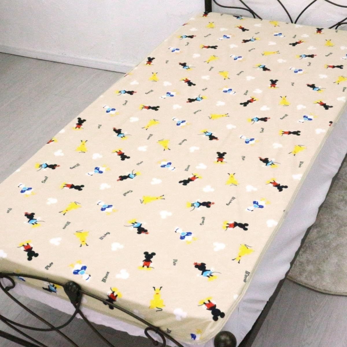 【人気商品】[SB-329-A] ベージュ 100×205cm シングル おねしょシーツ パイル生地 ミッキーu0026フレンズ Disney(ディズニー)