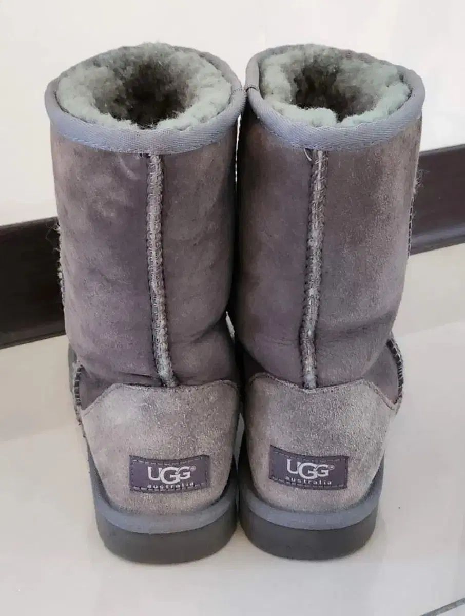 UGG UGG アグ ブーツ クラシック ショート グレー